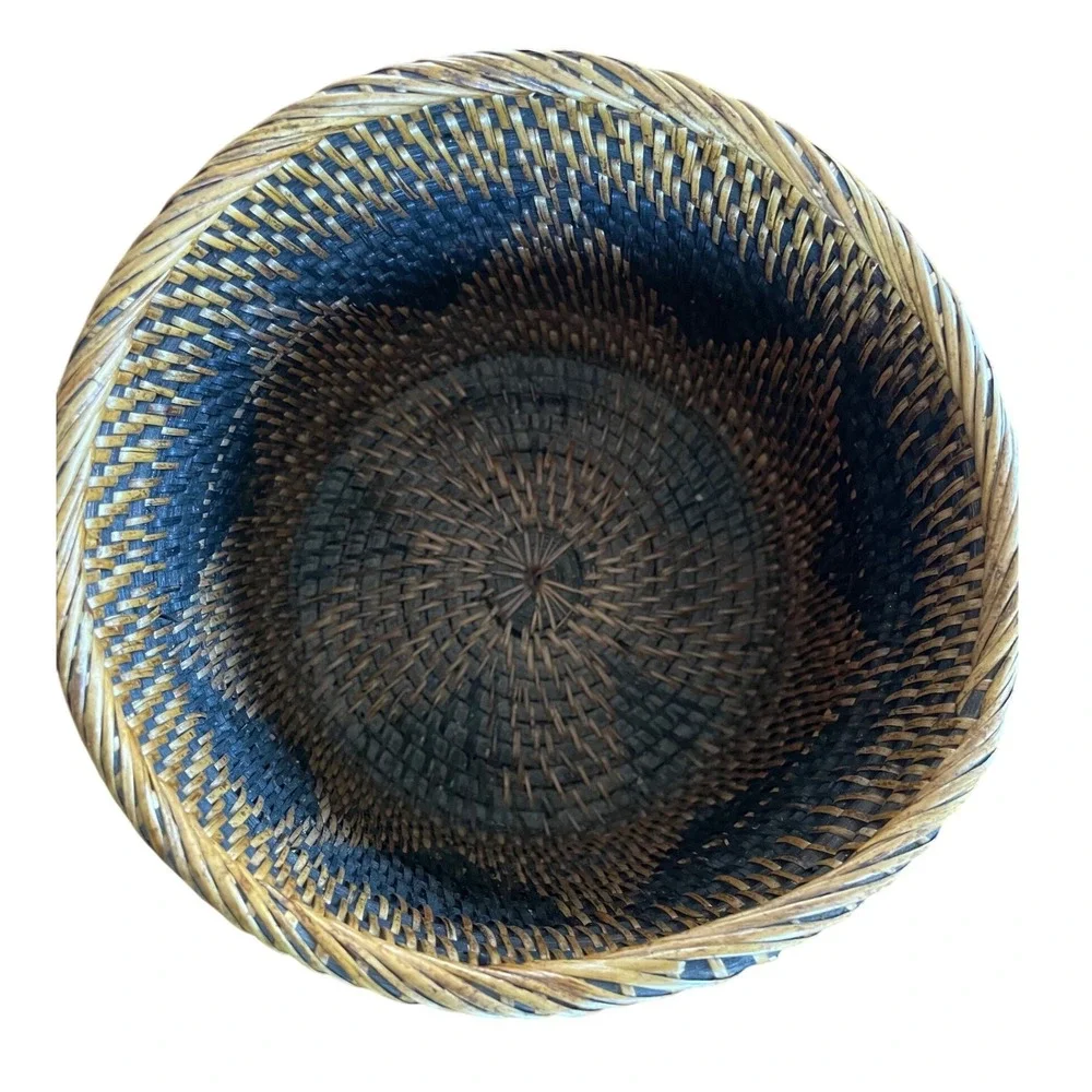 N/A handwoven rattan
